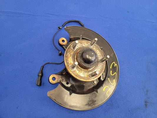 2005-2010 Ford Mustang GT Passenger RH Front Spindle Knuckle Hub 2653 - The Parts Farm