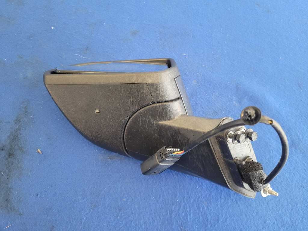 2015-2020 Ford Mustang EcoBoost Driver Rear View Mirror Power Spot Paint J7 2652 - The Parts Farm