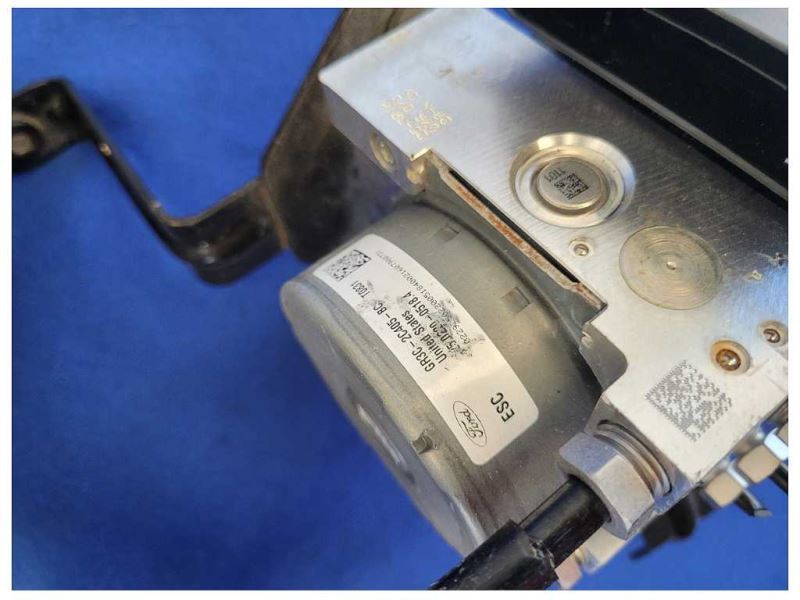 2015-2017 Ford Mustang GT S550 Power Brake Booster Master Cylinder A/T 2610 - The Parts Farm