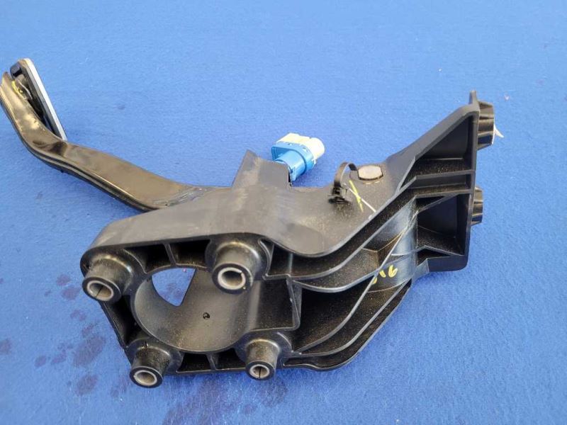 2015-2017 Ford Mustang GT S550 Brake Pedal Box Cage Automatic Transmission 2616 - The Parts Farm
