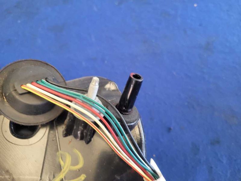 2015-2017 Ford Mustang GT S550 Passenger Right RH Taillight Lamp Brake Lens 2483 - The Parts Farm