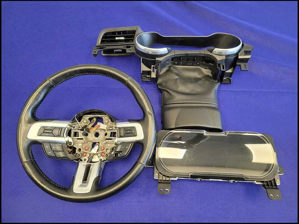 2019 Ford Mustang Bullitt Digital Cluster Speedo Screen Bezel Steering 78k 2695