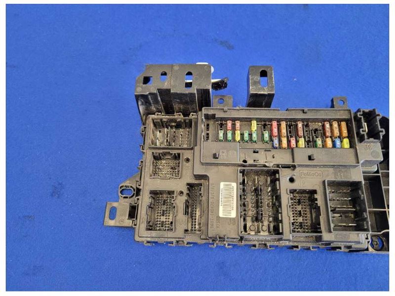 2020 Ford Mustang GT S550 Body Control Module BCM Fuse Smart Box 2587 - The Parts Farm