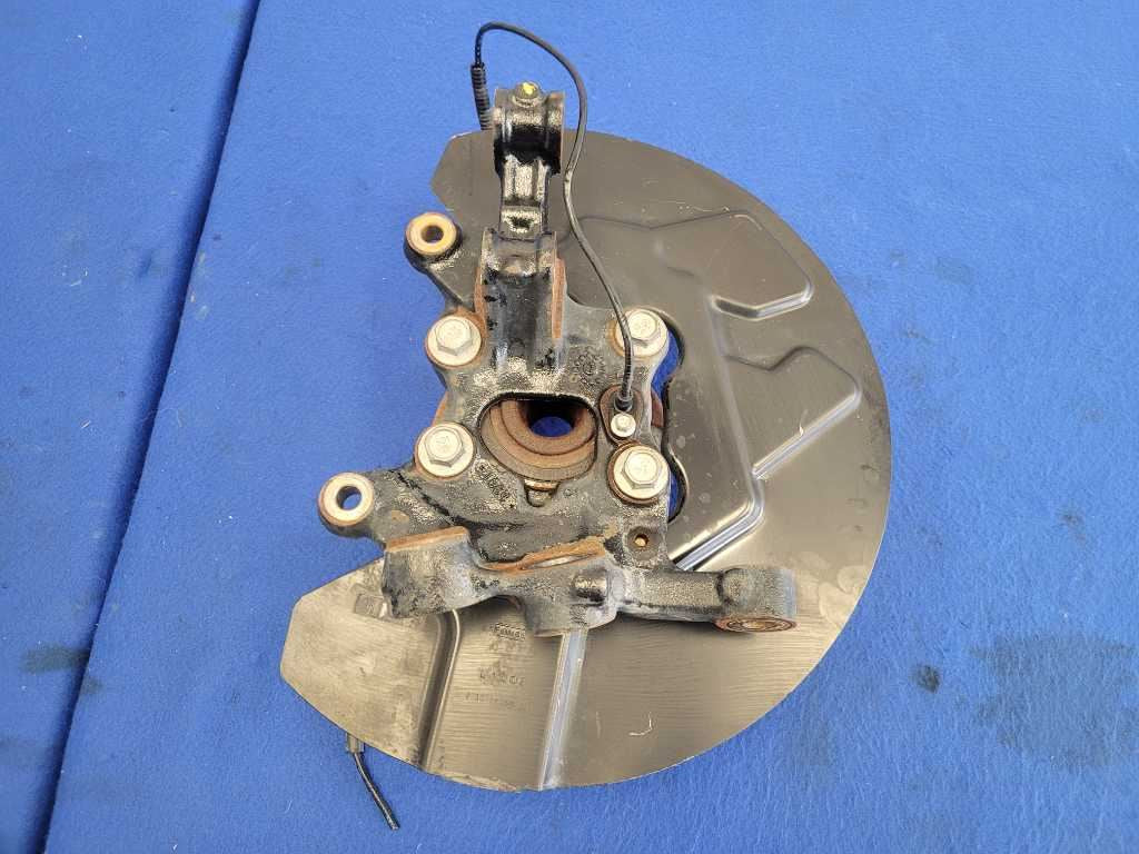 2018-2023 Ford Mustang GT S550 Driver Left Front Spindle Knuckle Hub 2644 - The Parts Farm