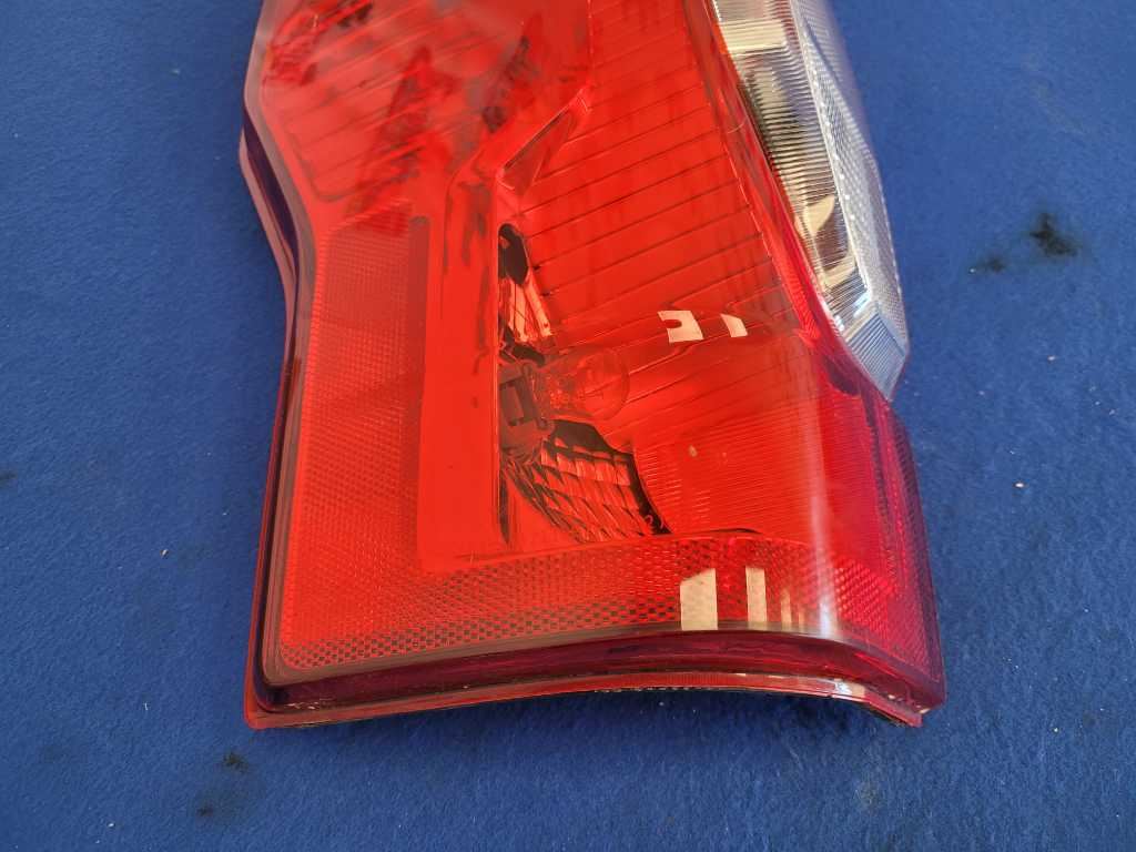 2022 Ford F250SD Pickup Truck Driver Left Rear Taillight Light Lamp Lens 2581 - The Parts Farm