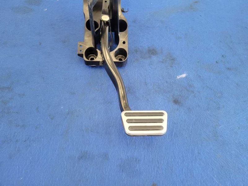 2015-2017 Ford Mustang GT S550 Brake Pedal Box Cage Automatic Transmission 2618 - The Parts Farm