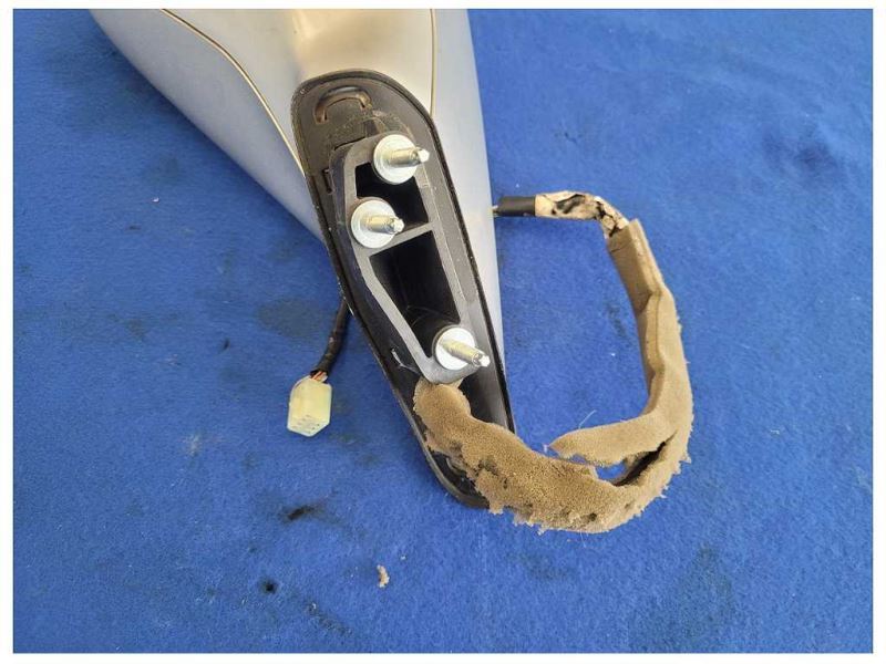 2010-2015 Chevy Camaro SS Driver Rear View Mirror Heat DD1 Paint Silver 2608 - The Parts Farm