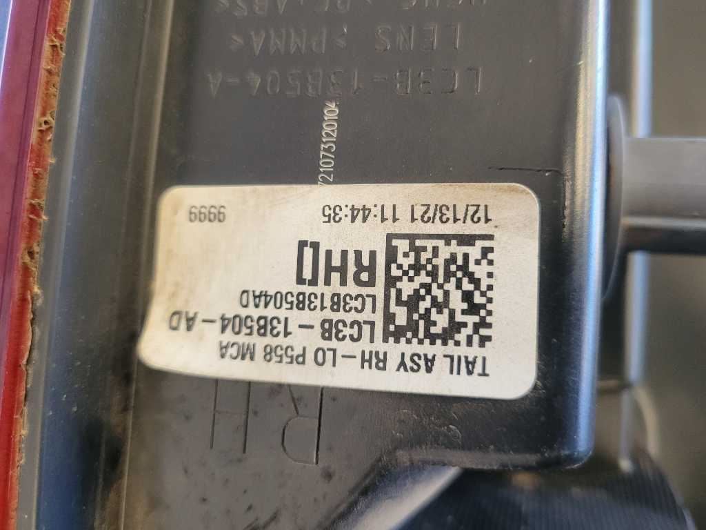 2022 Ford F250SD Pickup Truck Passenger Rear Taillight Lamp Light Lens 2581 - The Parts Farm