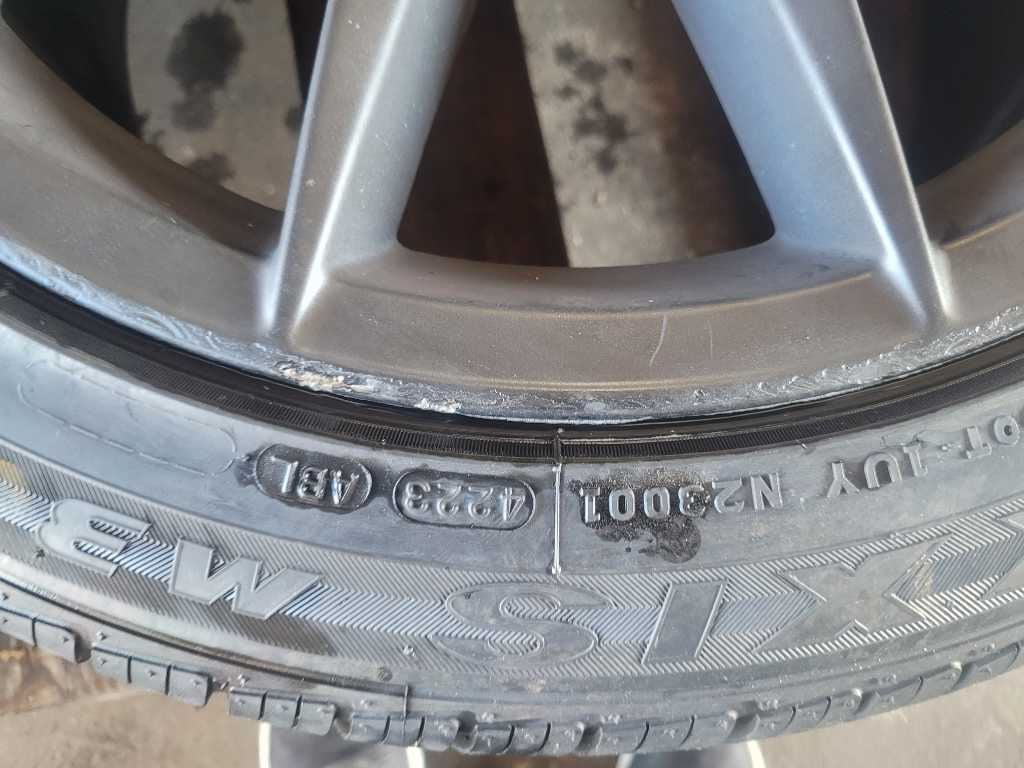 43705704