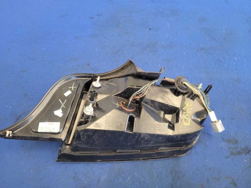 2015-2017 Ford Mustang GT S550 Passenger Right RH Taillight Lamp Brake Lens 2483 - The Parts Farm