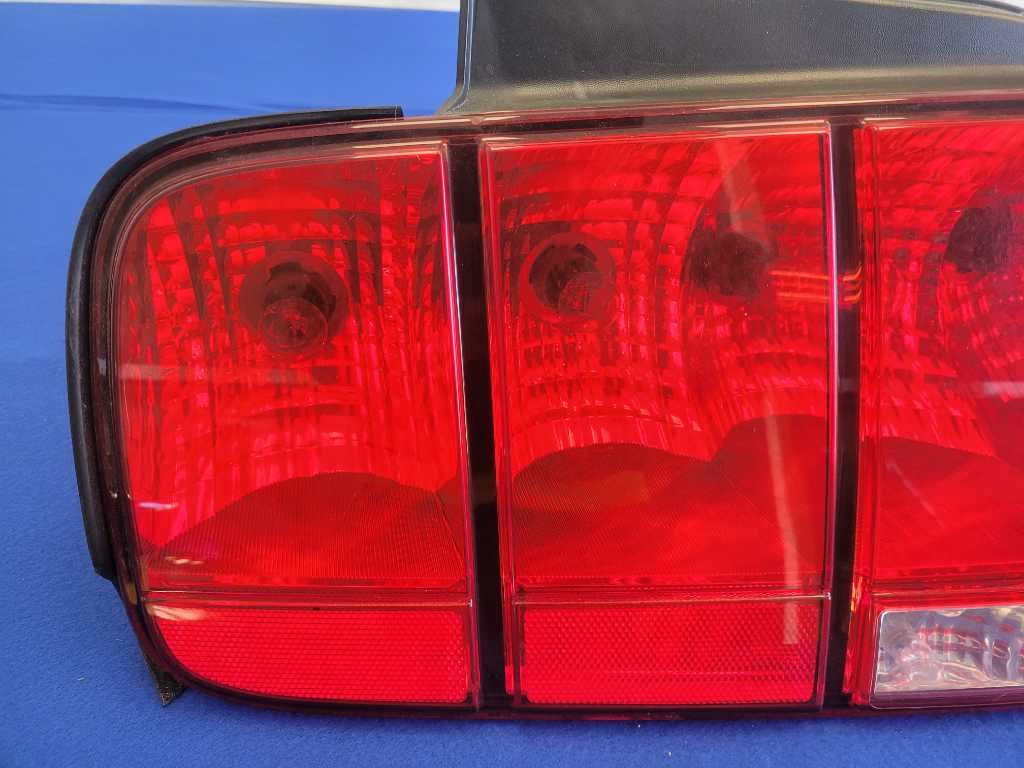2005-2009 Ford Mustang GT Driver Left Taillight Rear Lane Lamp Light Brake 2645 - The Parts Farm