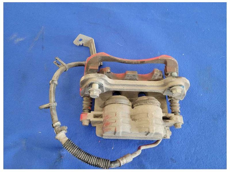 2011-2014 Ford Mustang GT 5.0L Driver Front Brake Caliper Pad Hose 2549 - The Parts Farm