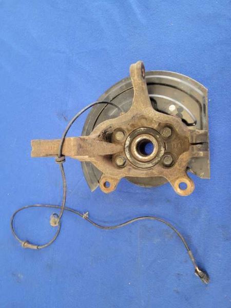 2011-2012 Nissan Leaf Passenger Right Front Spindle Knuckle Hub 1856 - The Parts Farm