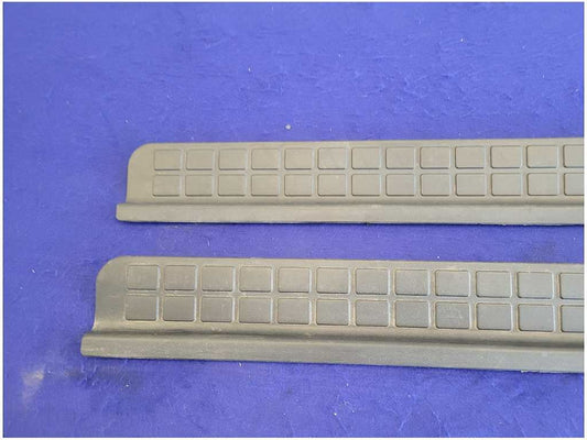 1998-2002 Pontiac Trans Am 5.7L Coupe Pair Door Sill Plates Scuff Lower 2679