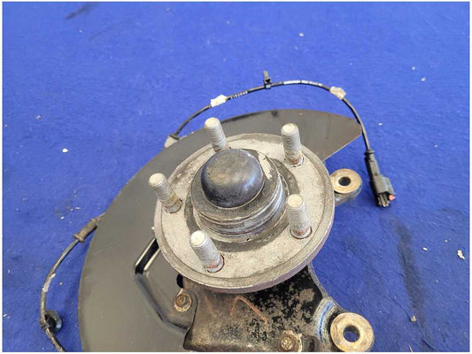 2015-2017 Ford Mustang GT S550 Driver Left Front Spindle Knuckle Hub 2802