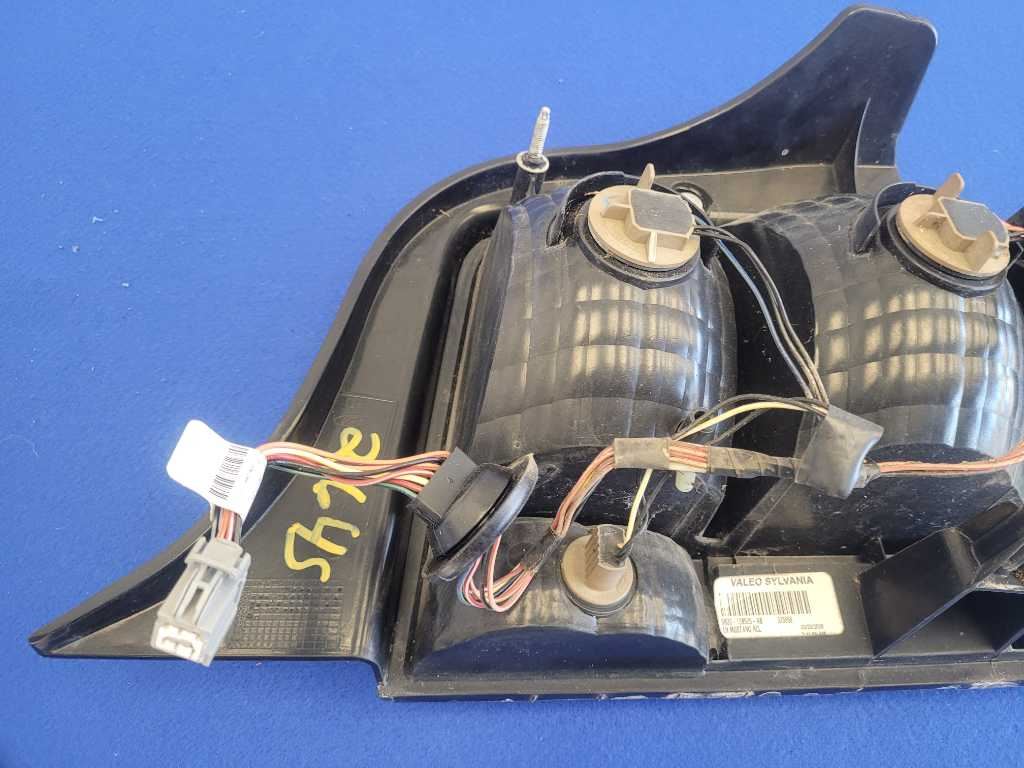 2005-2009 Ford Mustang GT Driver Left Taillight Rear Lane Lamp Light Brake 2645 - The Parts Farm
