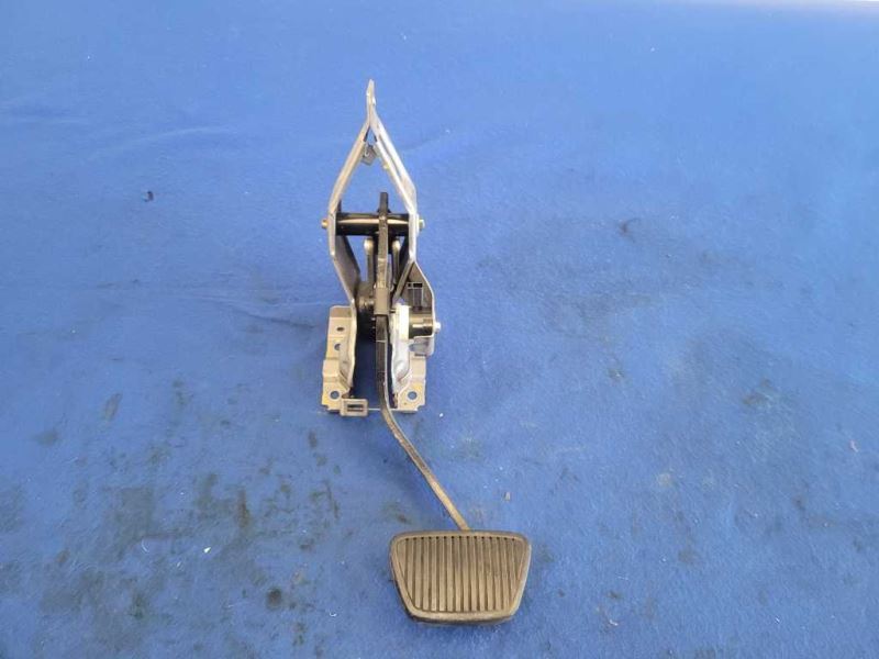 2010-2015 Chevrolet Camaro SS Pedal Box Brake Automatic Transmission A/T 2480 - The Parts Farm