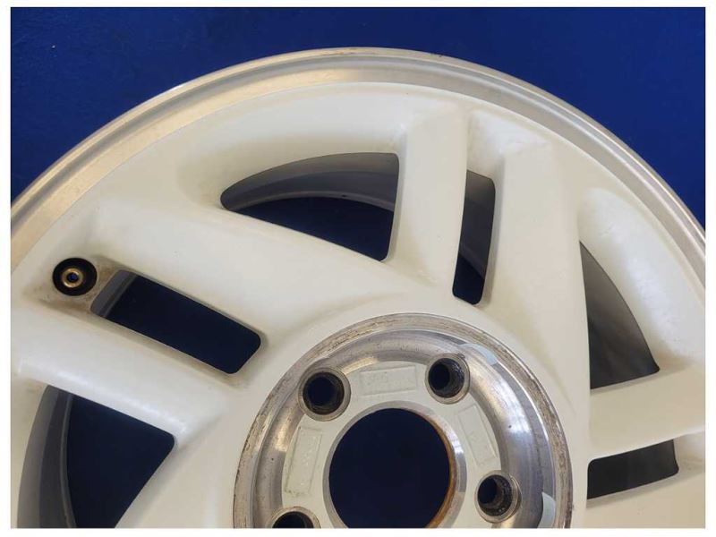 1993 Chevrolet Camaro Z28 Coupe Indy Wheel 16x8 Split Spoke White *Scuffs* 2546 - The Parts Farm