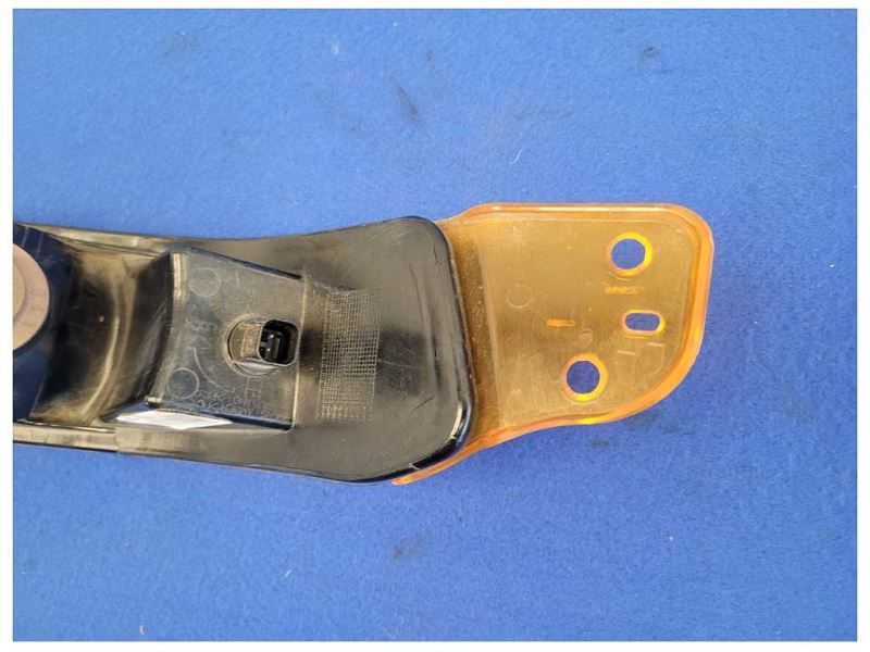 2005-2009 Ford Mustang GT Front Driver LH Turn Signal Parking Lamp 2600 - The Parts Farm