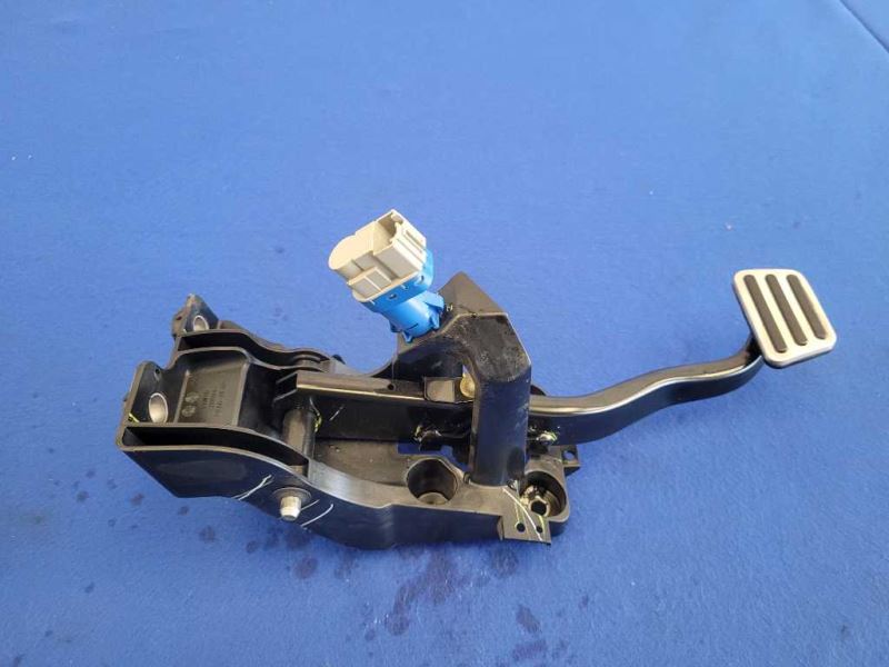 2015-2017 Ford Mustang GT S550 Brake Pedal Box Cage Automatic Transmission 2616 - The Parts Farm