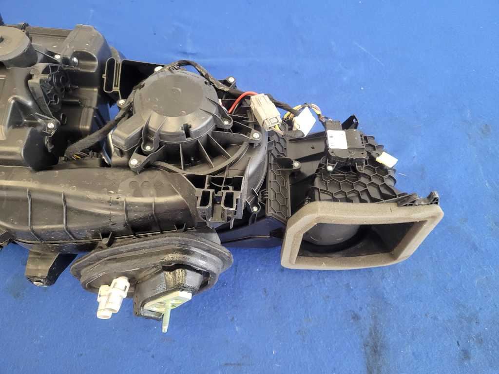 2015-2017 Ford Mustang GT S550 AC Heater Box Core Vent Air HVAC 2643 - The Parts Farm