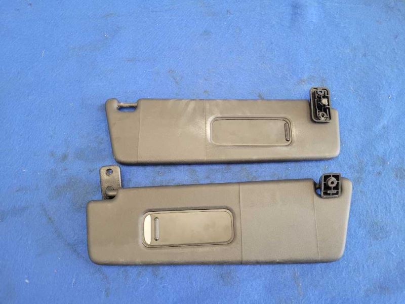 2010-2015 Chevrolet Camaro SS Driver Front Coupe Sun Visors Shade Mirror 2480 - The Parts Farm