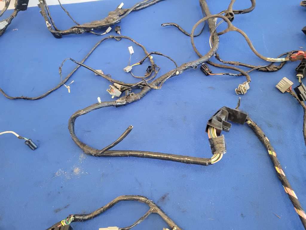 1995 Ford Mustang GT 5.0L Convertible Body Harness Wire Plug A/T 2631 - The Parts Farm