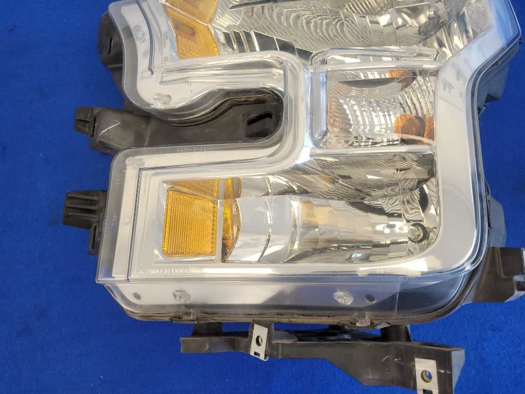 2015-2017 Ford F150 F-150 Truck Driver Front Headlight Lamp Light Lens 2663 - The Parts Farm