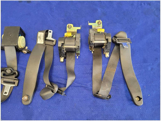 2003-2004 Mercury Marauder Set Seat Belts Retractor Front Back Charcoal 2813