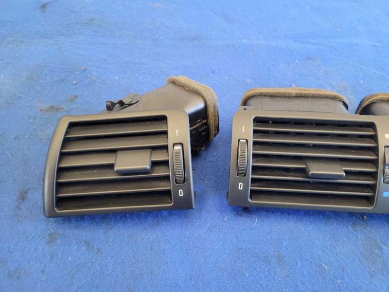 2001-2006 BMW M3 Convertible Air Vents Front Dash Duct HVAC 2451 - The Parts Farm