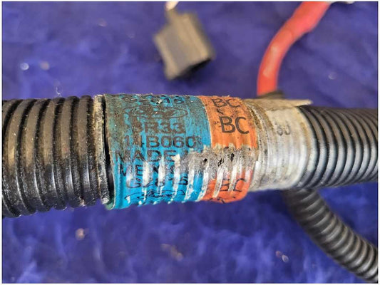 2004 Ford Mustang GT 4.6L Convertible Battery Starter Harness Plug Wire 2690
