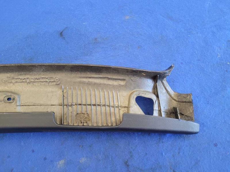 2001-2006 BMW M3 Convertible Upper Windshield Dome Light Lamp 2451 - The Parts Farm