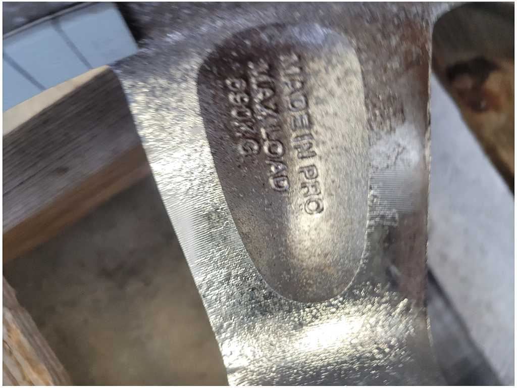 47176072