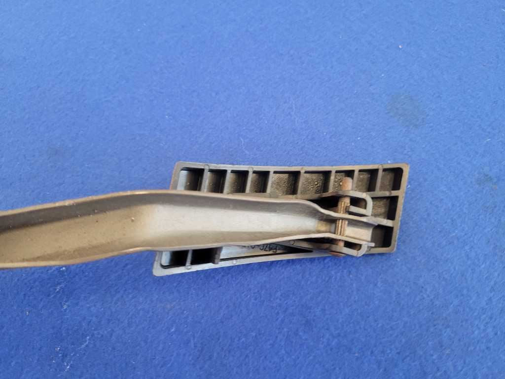 1994-1995 Ford Mustang GT 5.0L Gas Pedal Assembly Box Cage 2631 - The Parts Farm