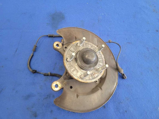 2005-2009 Ford Mustang GT 4.6L Passenger Front Spindle Knuckle Hub 2496