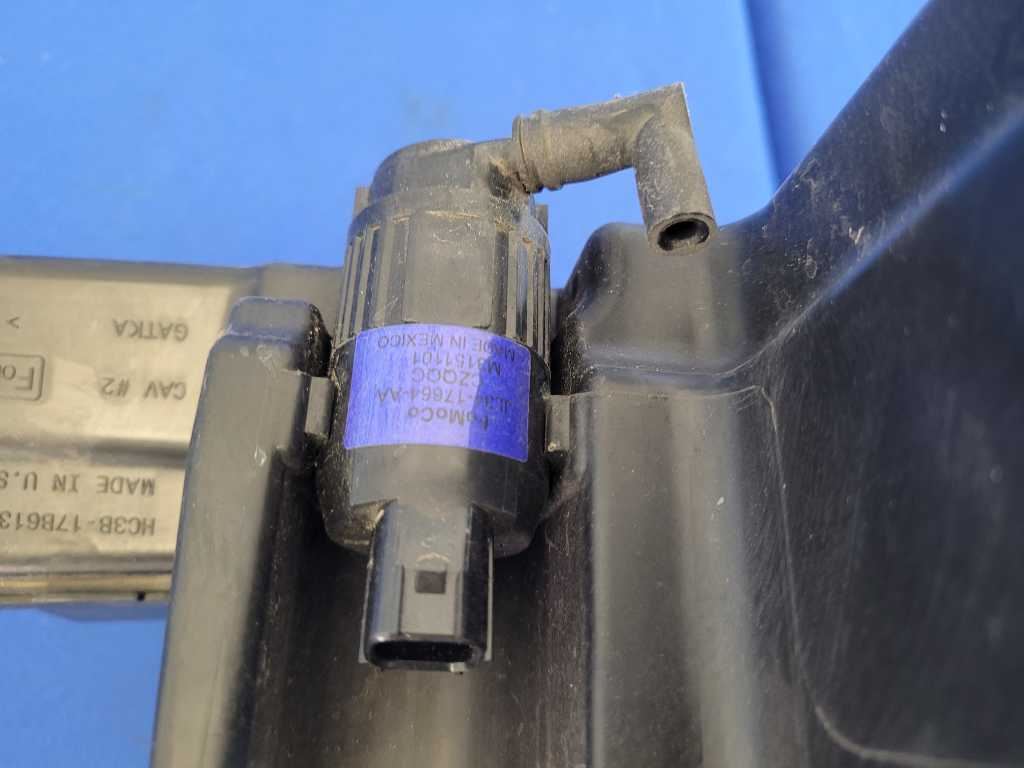 2023 Ford F250 F-250 Super Duty Truck Windshield Wiper Reservoir Bottle 2558 - The Parts Farm