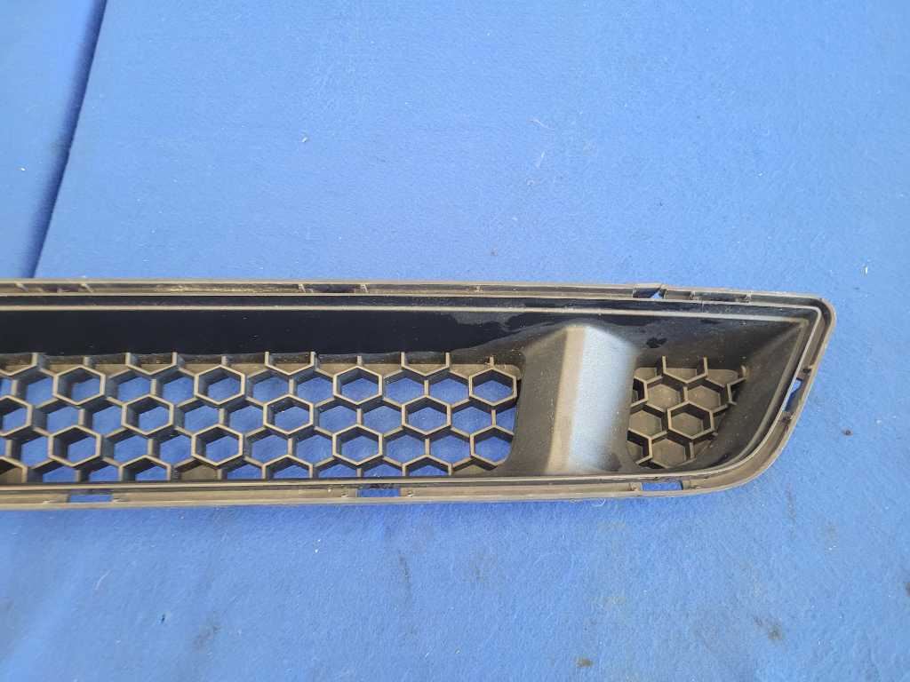 2015-2017 Ford Mustang GT S550 Front Lower Grill Grille Bumper *Read* 2638 - The Parts Farm