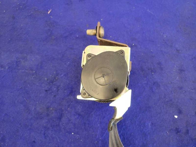 2001-2004 Ford Mustang Cobra SVT DOHC 4.6L Driver Front Seat Belt Coupe 2276 - The Parts Farm