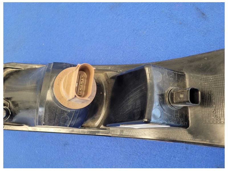 2005-2009 Ford Mustang GT Front Driver LH Turn Signal Parking Lamp 2600 - The Parts Farm