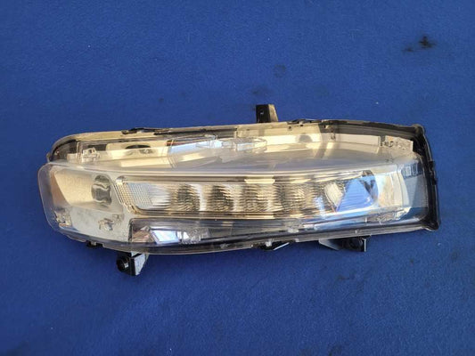 2018-2023 Ford Mustang GT S550 Passenger Front Corner Light Turn Lamp 2648 - The Parts Farm