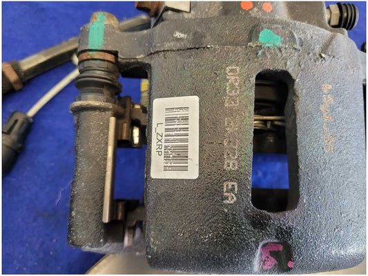 2013 Ford Mustang Boss 302 GT Pair Rear Brake Calipers Rotors Back Brakes 2902