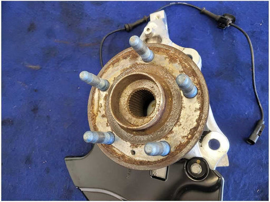 2010-2015 Chevrolet Camaro ZL1 6.2L Driver Front Spindle Knuckle 2930