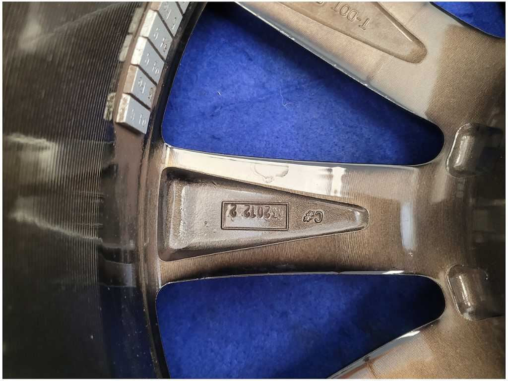 47729391