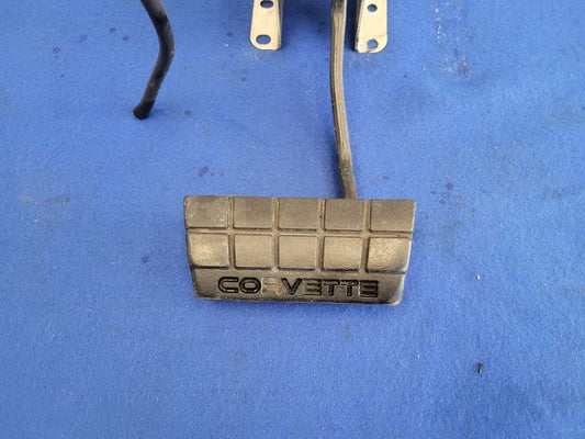 1996 Chevrolet Corvette Coupe Brake Pedal Automatic Transmission A/T 2550