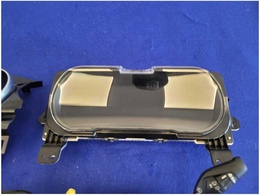 2021 Ford Mustang GT S550 Digital Dash Screen Bezel Steering 31k mile 2768