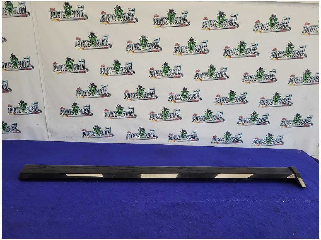 2013-2014 Ford Mustang GT Driver LH Lower Rocker Panel Molding Paint U ...
