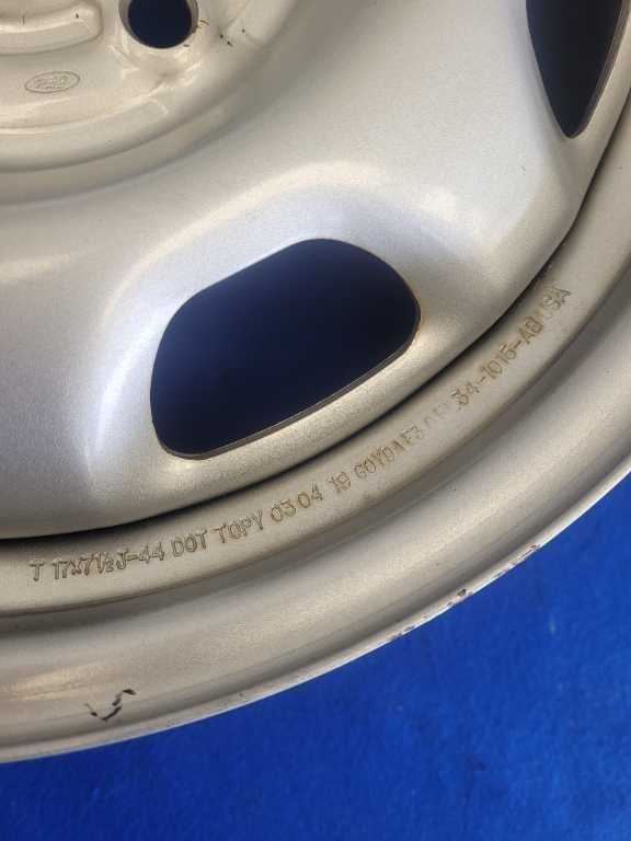 2019 Ford F150 F-150 Pickup Truck Wheel 17x7.5 Steel Painted 8 Holes 1772 - The Parts Farm