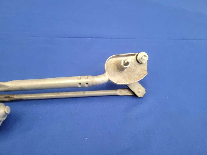 2015-2020 Dodge Challenger 6.2L Hellcat Windshield Wiper Motor Linkage 2484 - The Parts Farm
