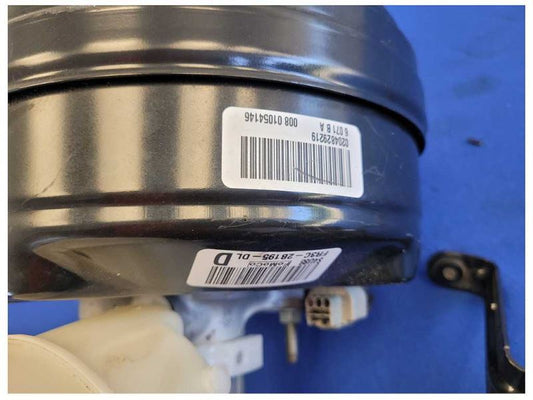 2015-2017 Ford Mustang GT S550 Power Brake Booster Master Cylinder A/T 2610