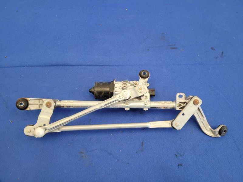 2011-2012 Nissan Leaf Front Windshield Wiper Motor Linkage 1856 - The Parts Farm
